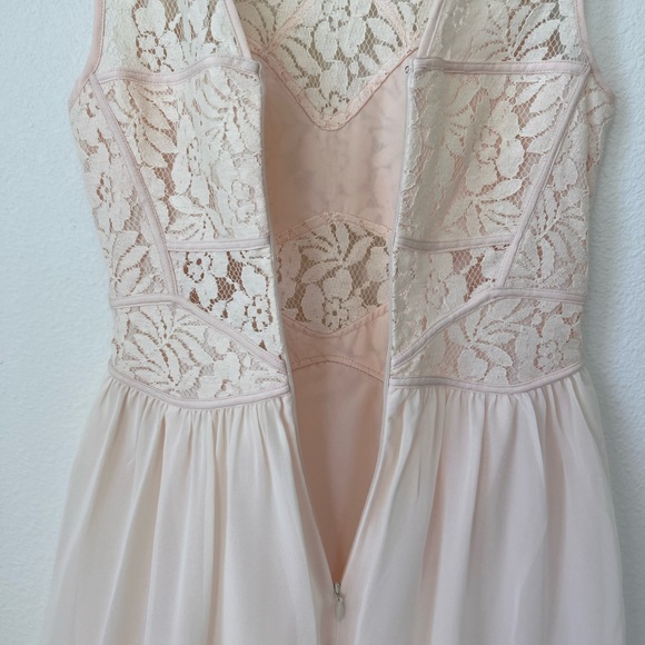 BCBGeneration peach lace dress size 0 - Picture 9 of 10